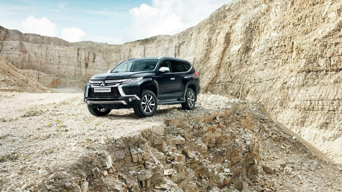  Sự kiện trưng bày và lái thử các dòng xe Mitsubishi tại Tân Phú (TP.HCM) ngày 30/11/2019- Mitsubishi Pajero Sport.
