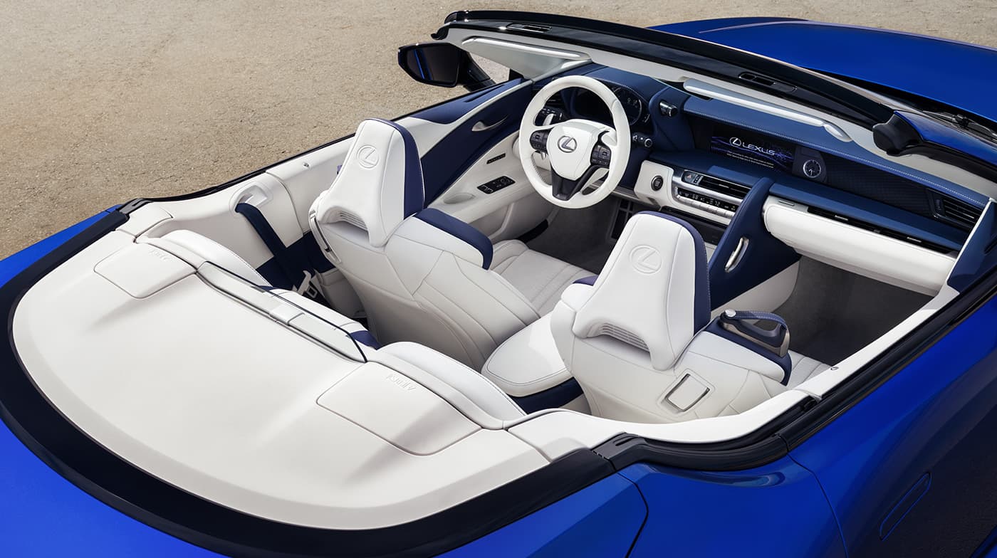 Lexus LC500 2020 bản mui trần..