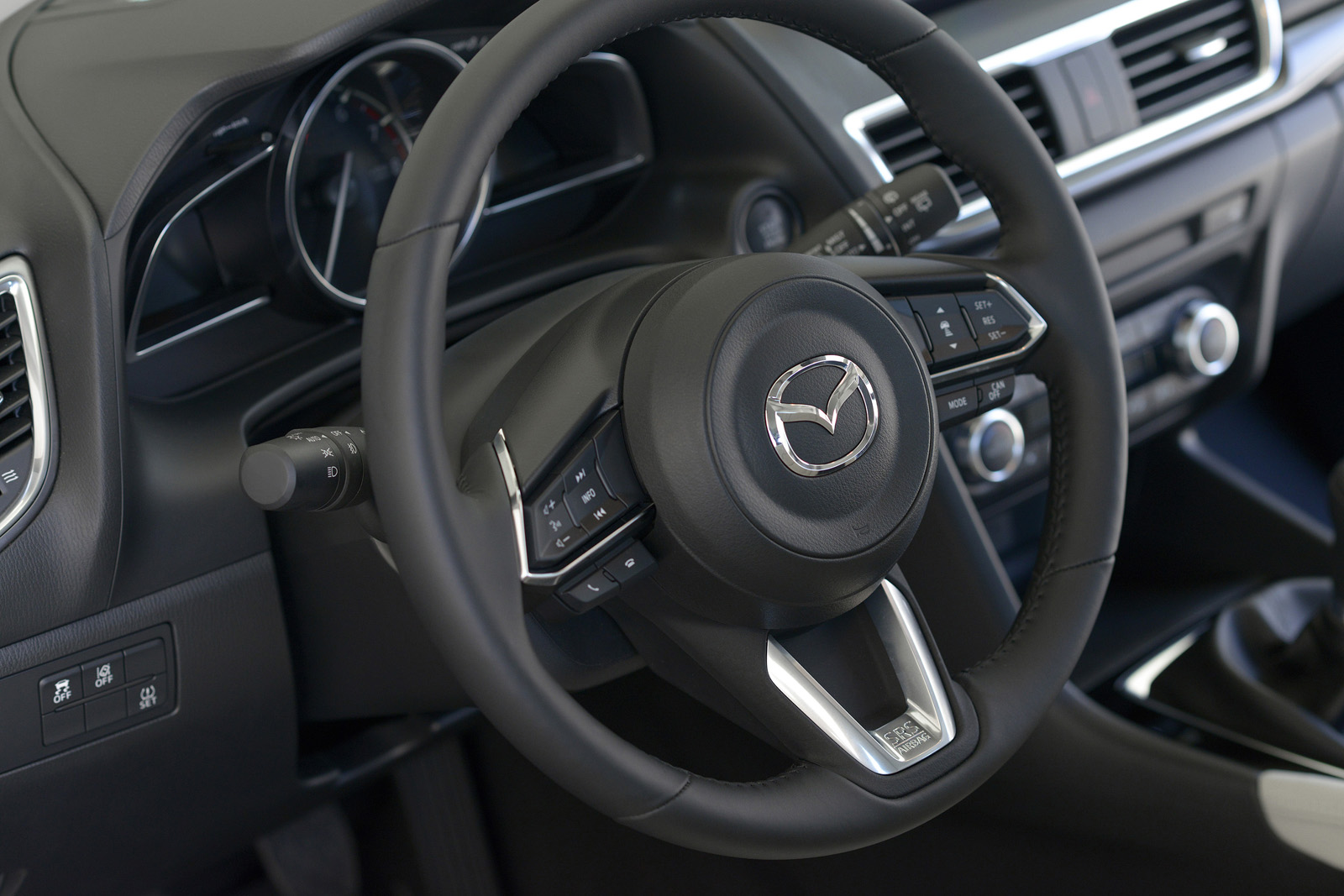 So sánh qua ảnh xe Mazda 3 Sport 2020 và đời cũ a26