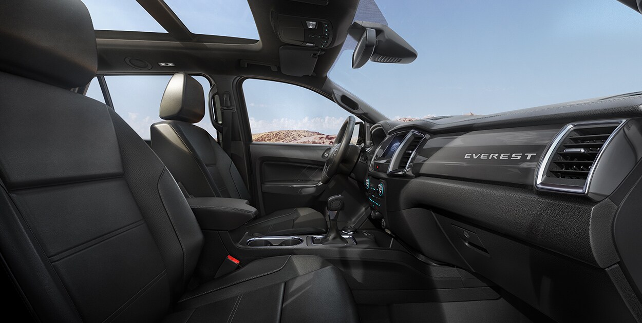 Hàng ghế trước Ford Everest Hàng ghế trước Ford Everest