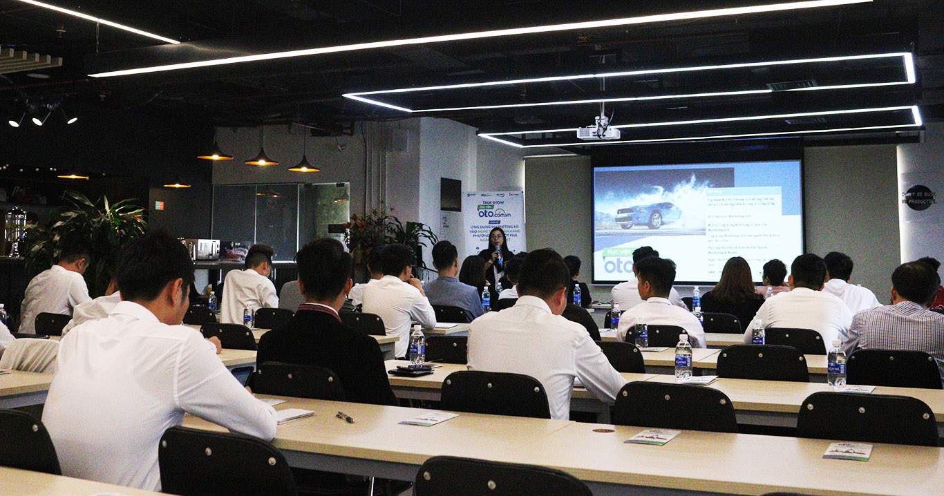 Học viện Oto.com.vn: Nơi “biến bạn” thành nhà môi giới chuyên nghiệp thời đại 4.0 Học viện Oto.com.vn: Nơi “biến bạn” thành nhà môi giới chuyên nghiệp thời đại 4.0