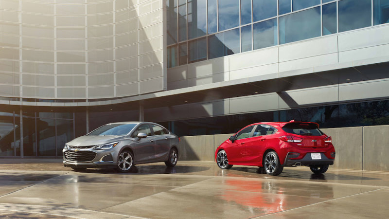 Thị phần xe Ford và Chevrolet bị xâm lấn bởi đối thủ