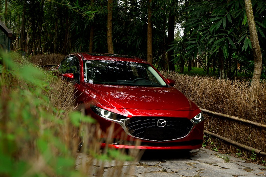 So sánh xe Mazda 3 2020 và Hyundai Elantra 2020: 