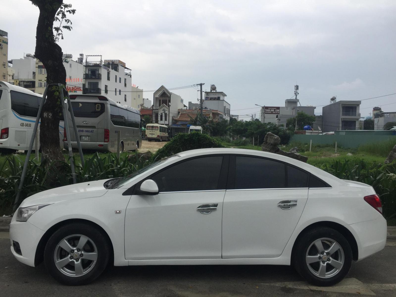 Chevy Cruze A Compact Car Review  Bruceleibowitznet