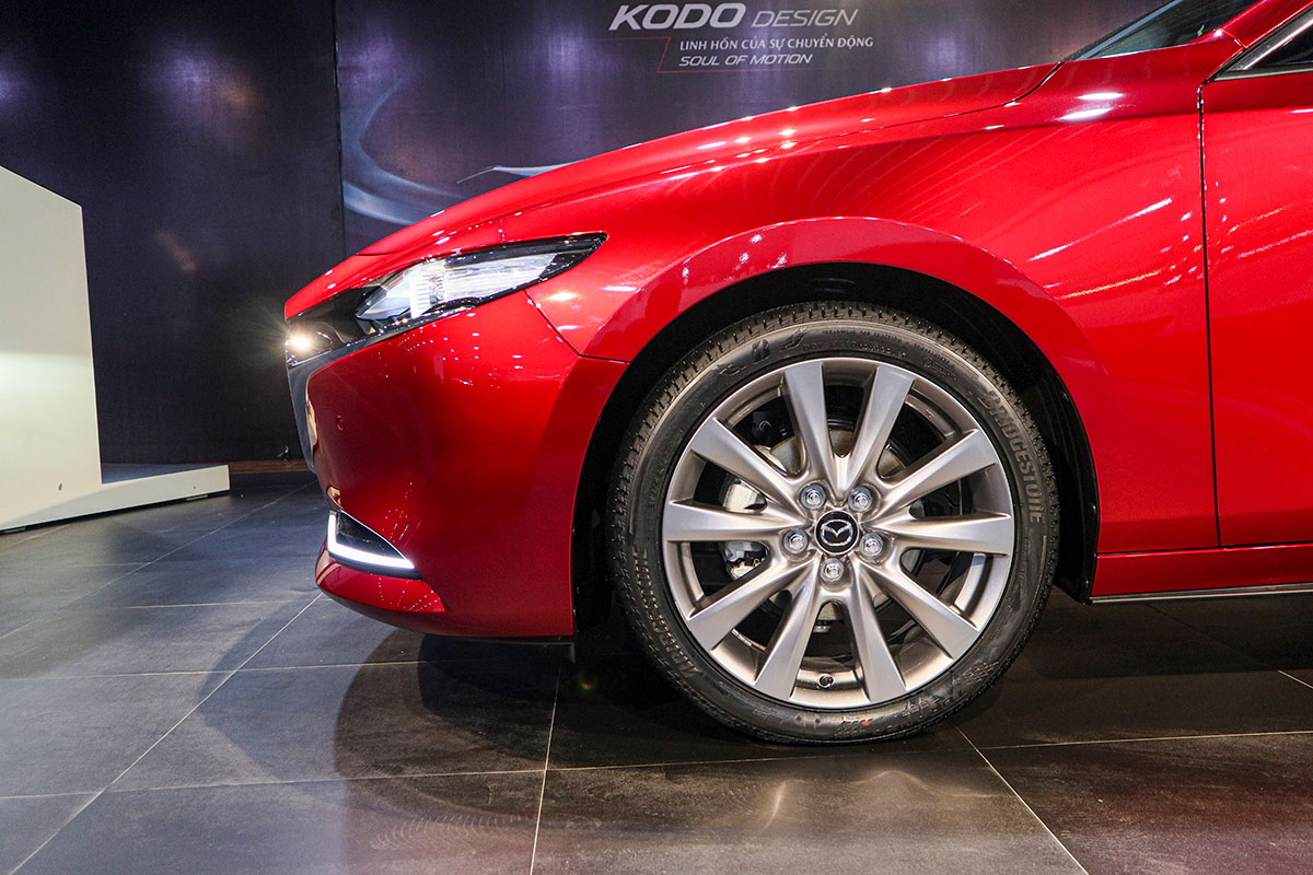 So sánh qua ảnh xe Mazda 3 Sport 2020 và đời cũ a9