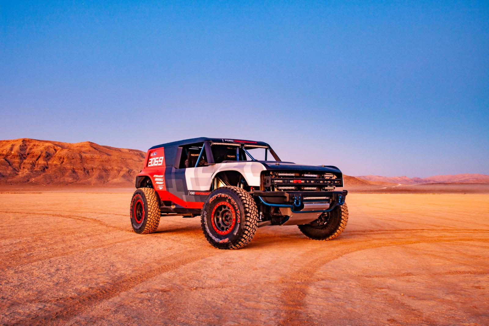 5 điều cần biết về SUV Ford Bronco 2020 - Sức mạnh mãnh liệt