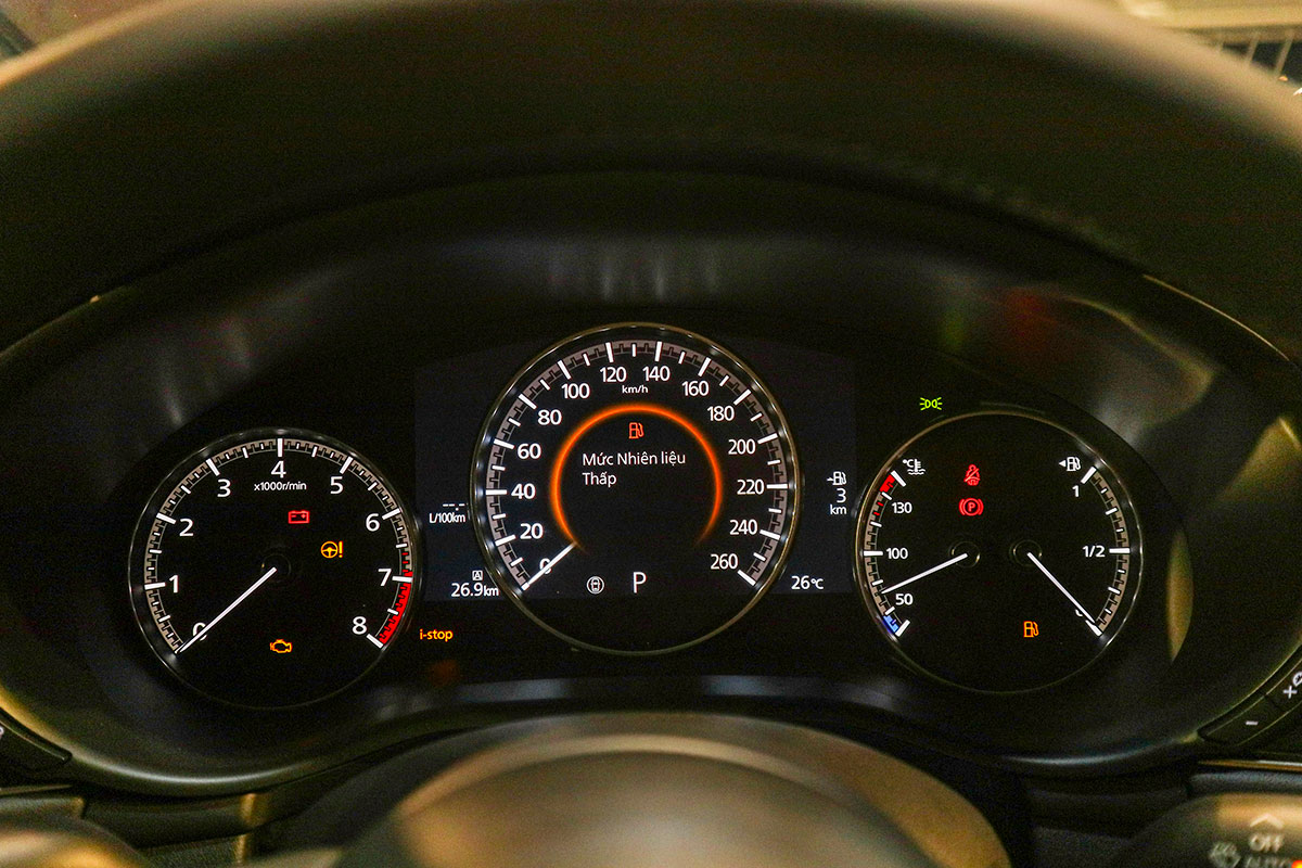 Đánh giá xe Mazda 3 Sport 2020 2.0L Premium: Bảng đồng hồ.