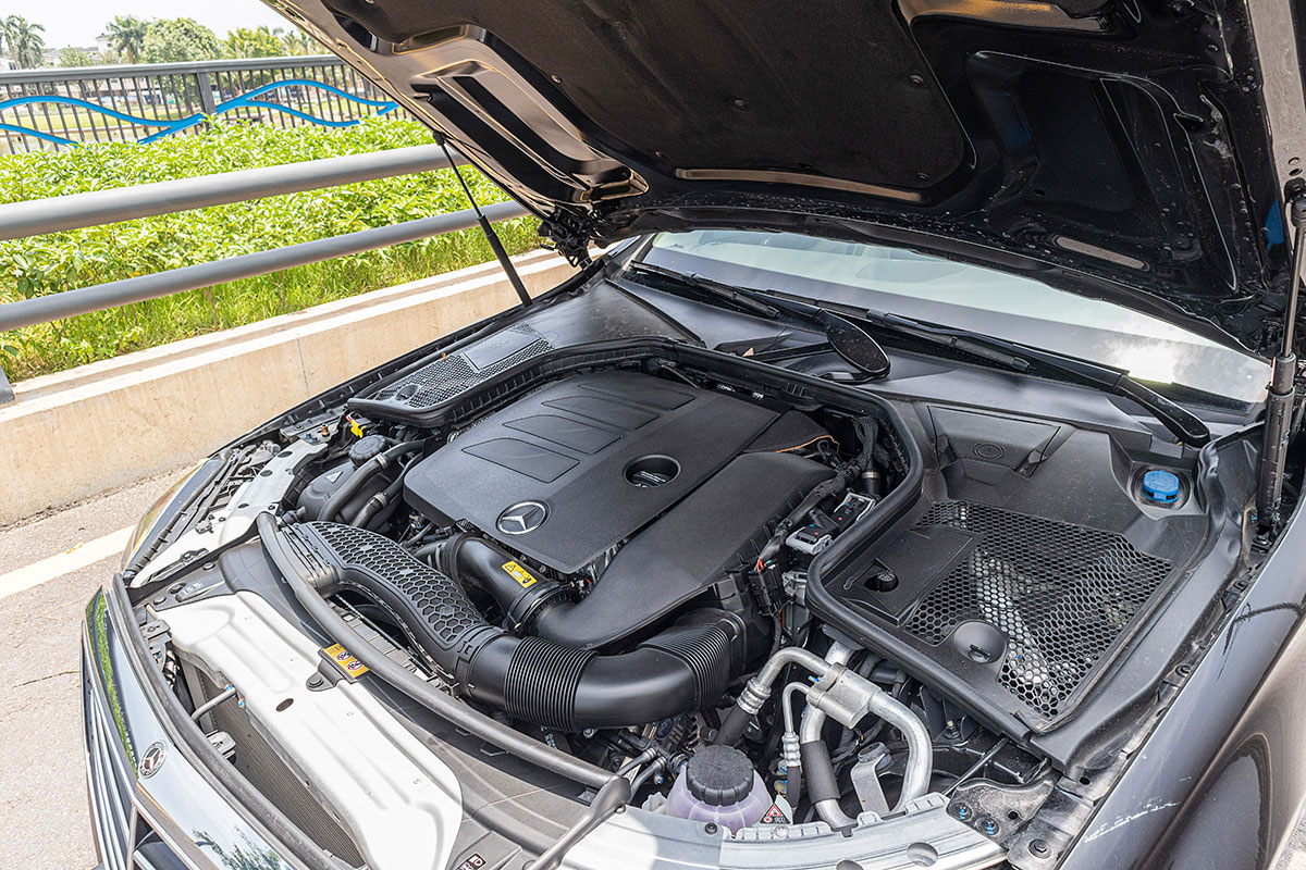 Đánh giá xe Mercedes-Benz C200 Exclusive 2019: Động cơ Mild Hybrid 1.5L mới.