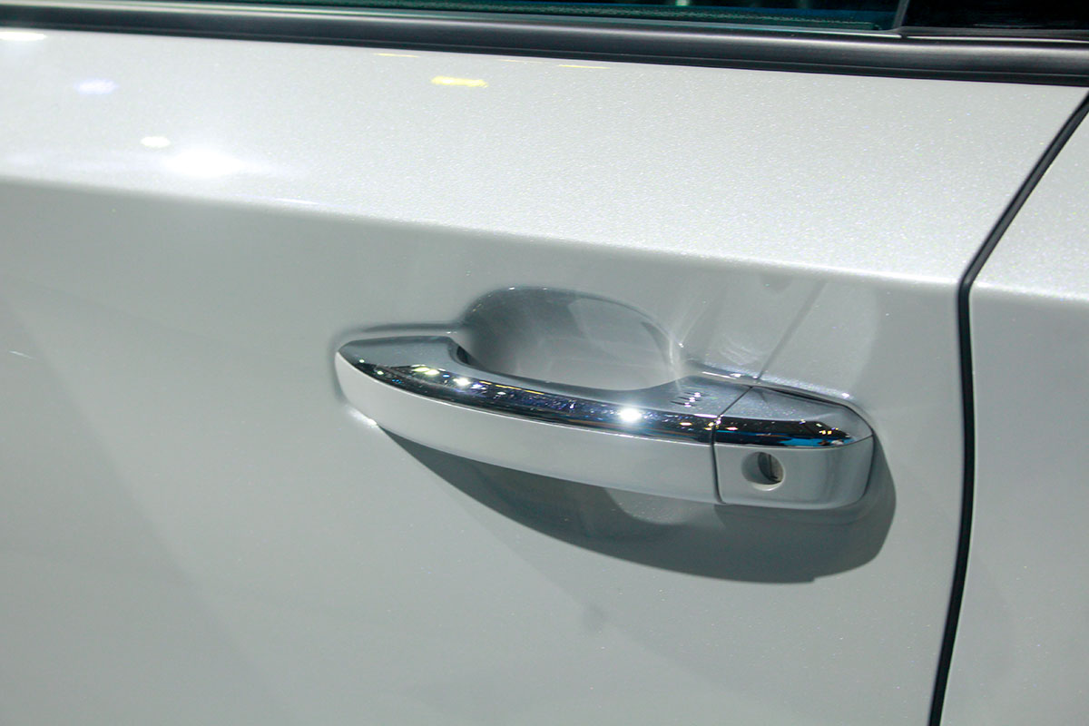 Tay nắm cửa màu chrome sáng trên Honda Accord 2020 Tay nắm cửa màu chrome sáng trên Honda Accord 2020.