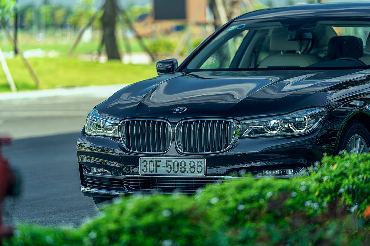 Đánh giá xe BMW 730Li 2019: Đầu xe.