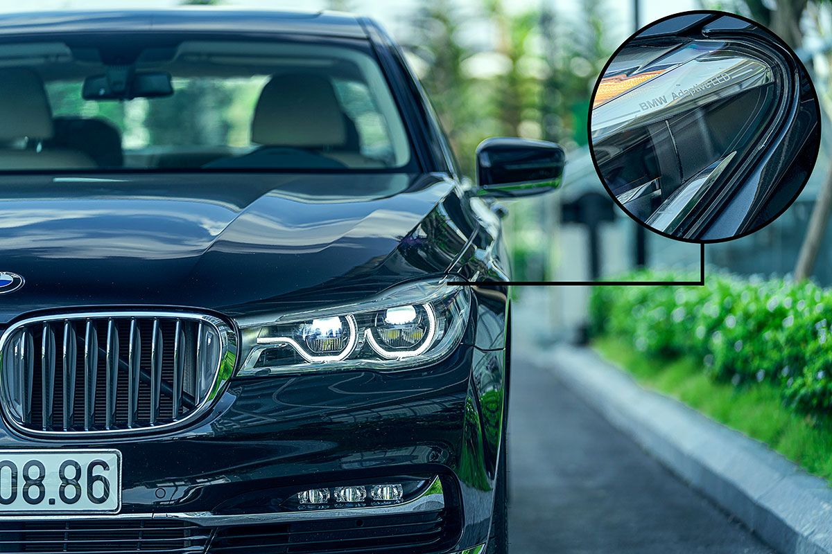 Đánh giá xe BMW 730Li 2019: Đèn pha Full LED thích ứng thông minh.