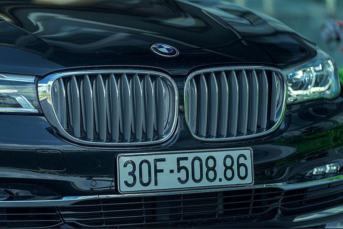 Đánh giá xe BMW 730Li 2019: Lưới tản nhiệt thông minh.