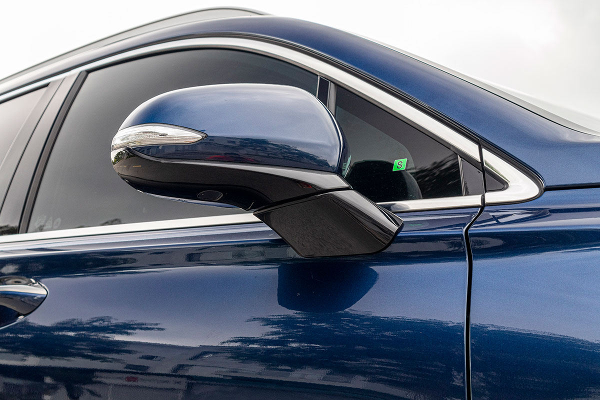 Đánh giá xe Hyundai Santa Fe 2019: Gương chiếu hậu có cảnh báo điểm mù