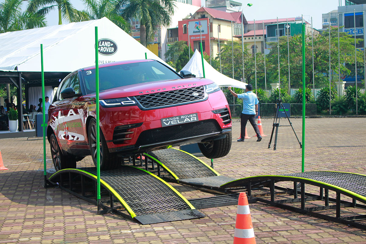 "Trên tay" Range Rover Evoque 2020 vừa ra mắt vượt mọi địa hình a26