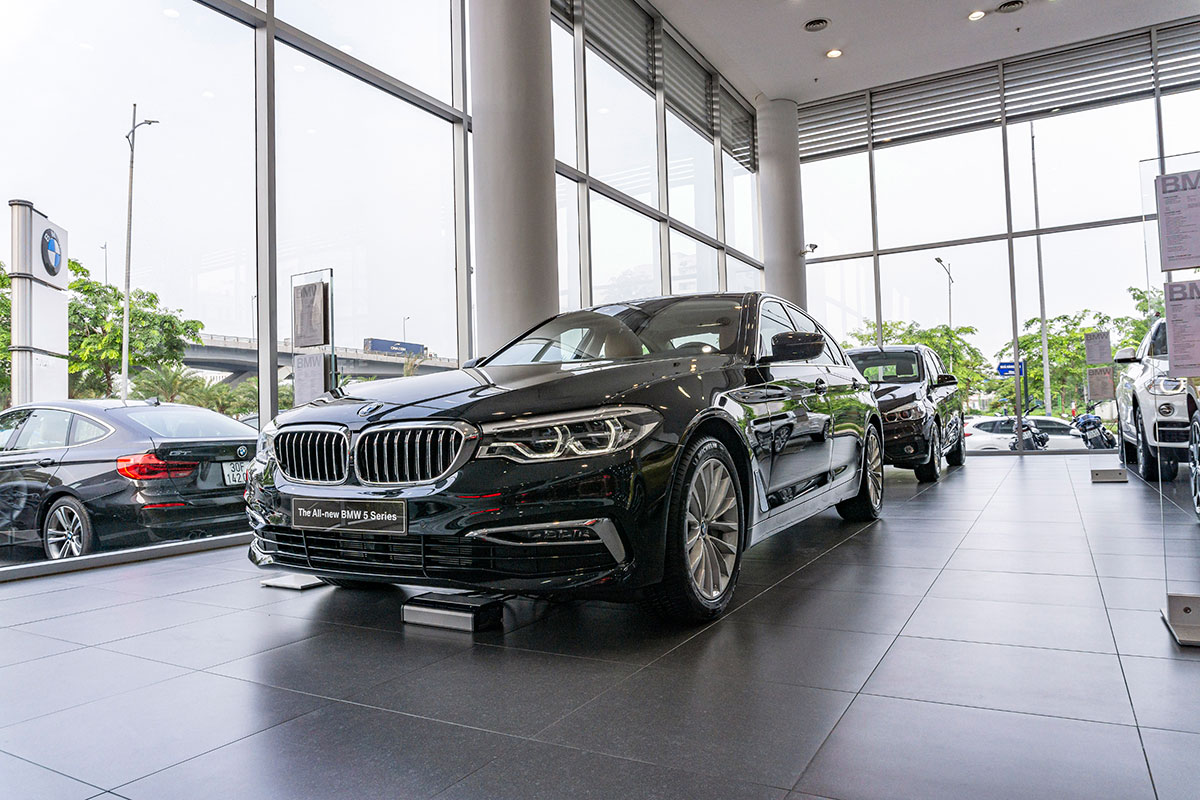Đánh giá xe BMW 530i 2019.