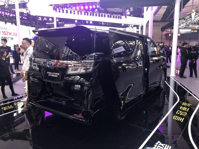 Những điểm nhấn tại triển lãm ôtô Quảng Châu 2019 - Toyota Vellfire siêu đắt