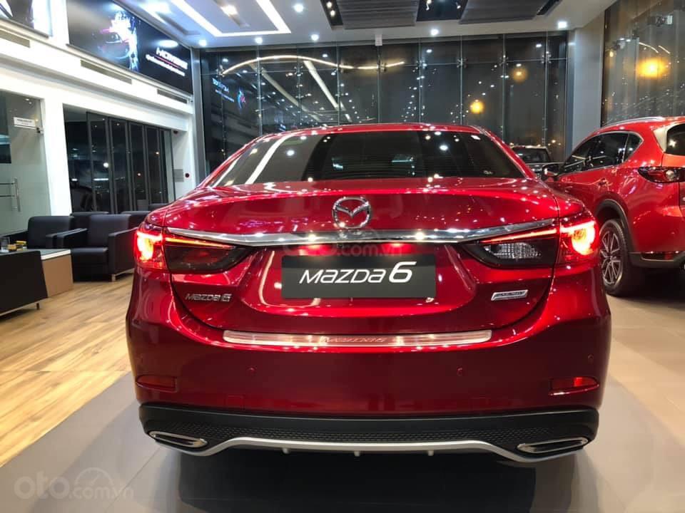 Xe Mazda 6 Luxury 20AT 2021  Đỏ