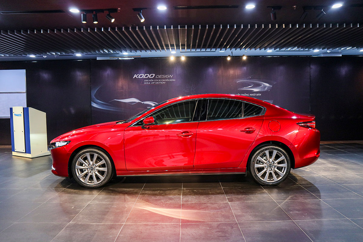 So sánh Mazda 3 2020 và Honda City 2020 về thiết kế thân xe a1