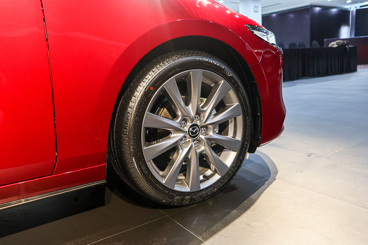 Thiết kế bánh xe Mazda 3 2020 1