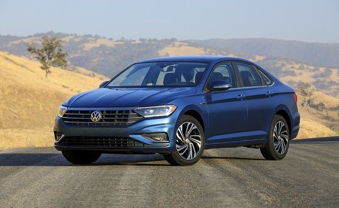 Top 10 mẫu sedan thoải mái nhất năm 2019 - VW Jetta