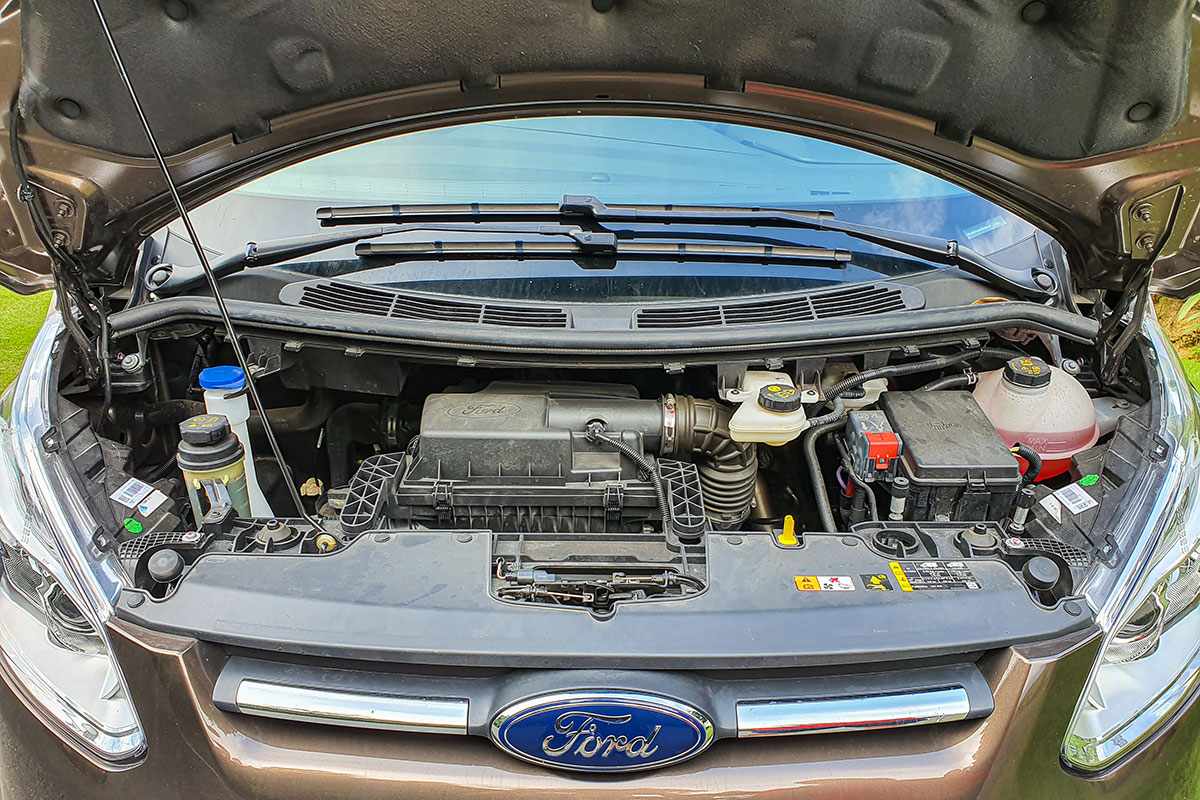 Ford Tourneo chỉ có duy nhất động cơ xăng EcoBoost.