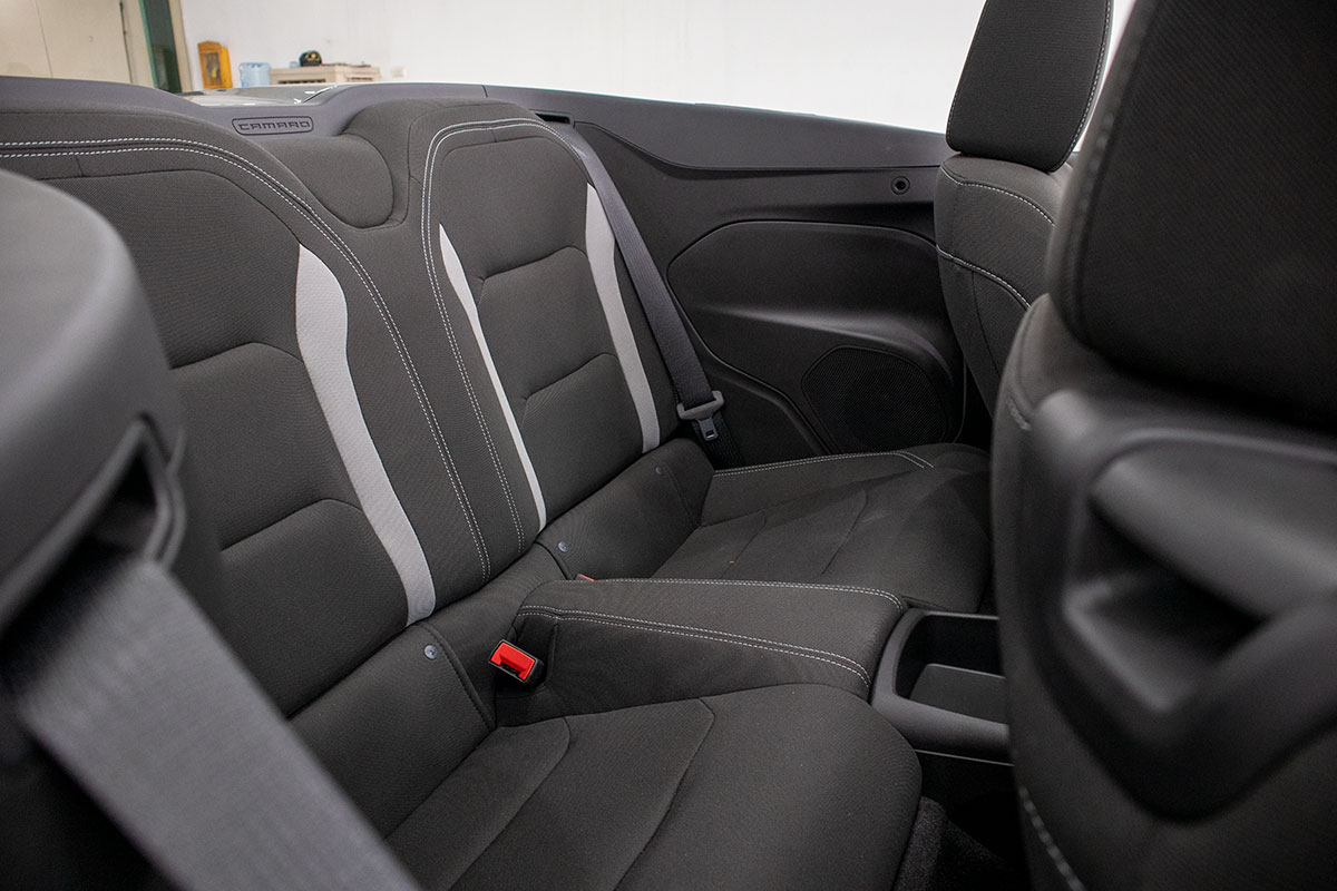 Ngắm chi tiết Chevrolet Camaro Convertible RS 2020 vừa về Việt Nam a14
