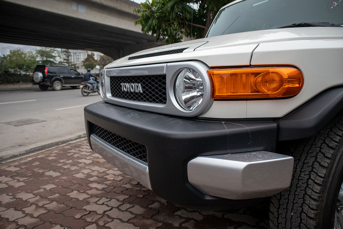 Toyota FJ Cruiser 2020 đầu tiền về Việt Nam có gì đặc biệt a3