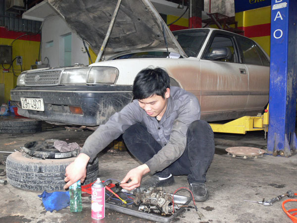Mua ô tô cũ 50 - 60 triệu: Cách tiết kiệm tiền hay chuốc lấy rủi ro? 4a