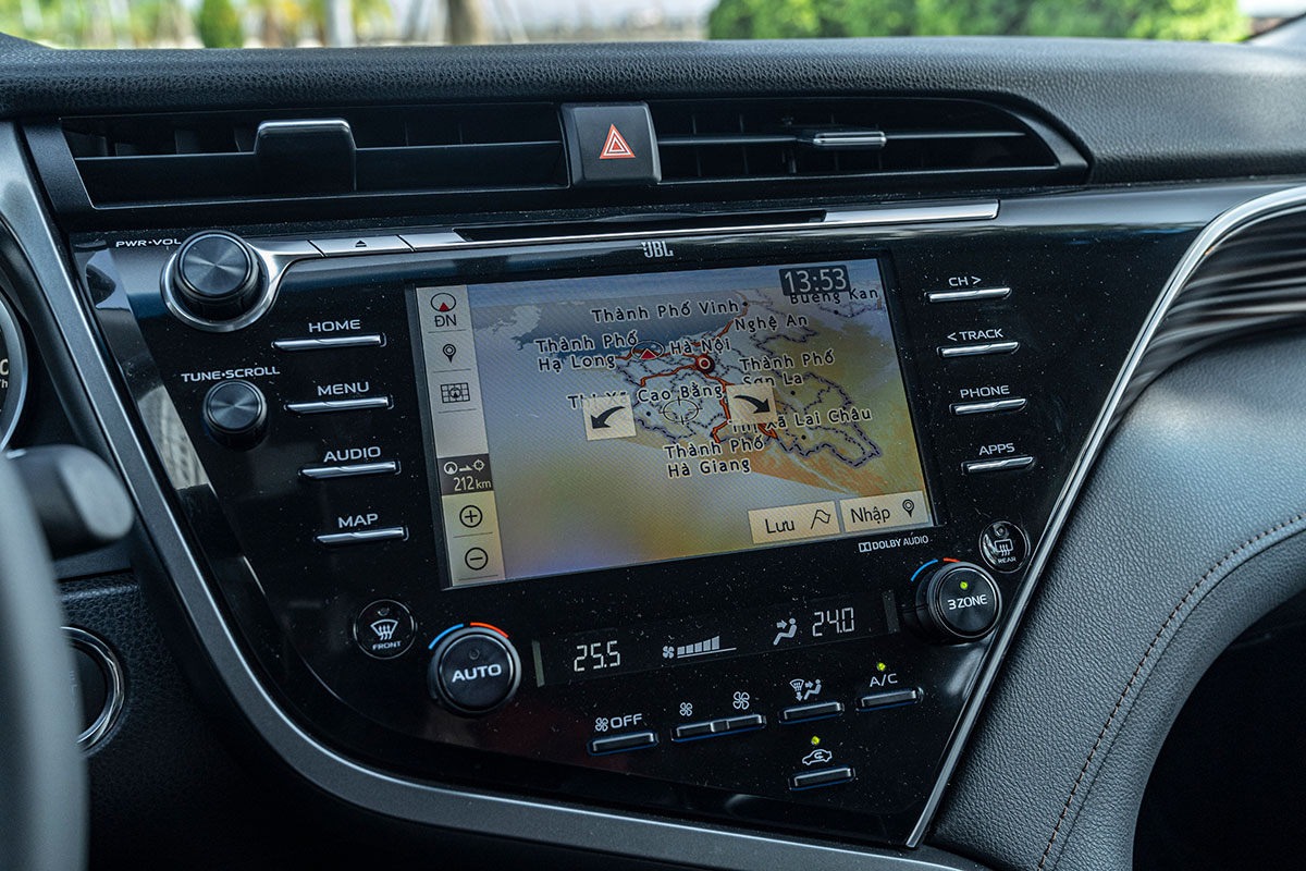 So sánh xe Toyota Camry 2019 và Honda Accord 2020 về tiện nghi So sánh xe Toyota Camry 2019 và Honda Accord 2020 về tiện nghi.