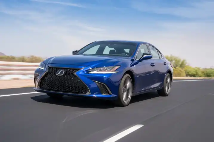 Những mẫu sedan cỡ trung tốt nhất đời 2020 - Lexus ES 350 2020 Những mẫu sedan cỡ trung tốt nhất đời 2020 - Lexus ES 350 2020