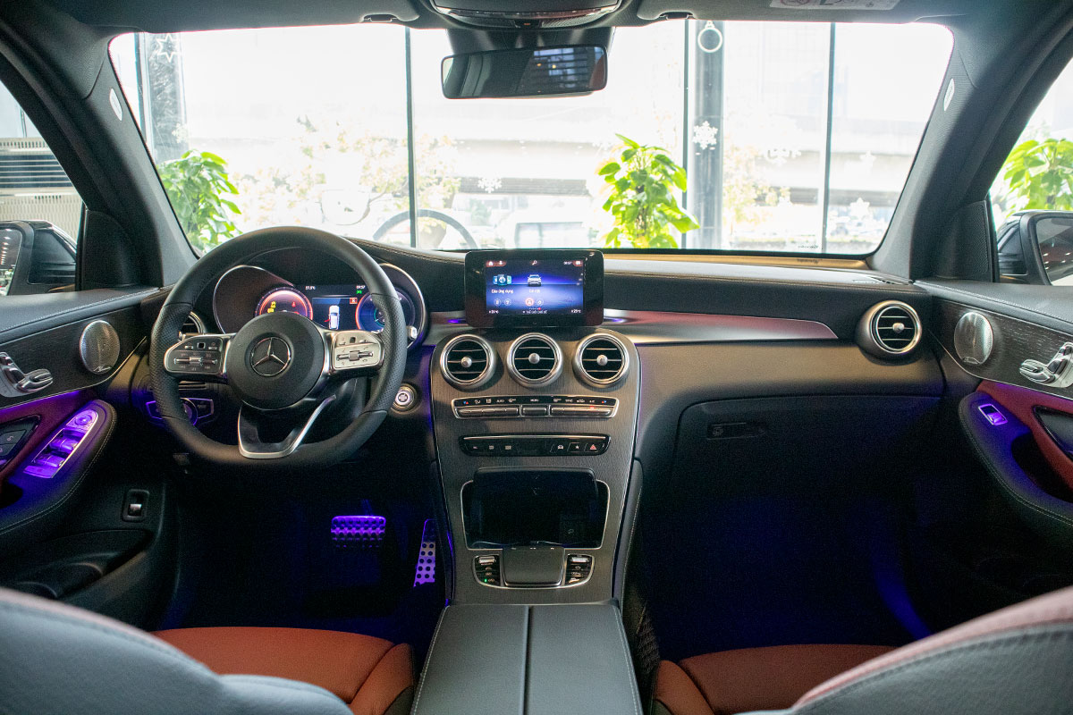 "Mục sở thị" Mercedes-Benz GLC 300 4Matic 2020 vừa cập bến đại lý 10 "Mục sở thị" Mercedes-Benz GLC 300 4Matic 2020 vừa cập bến đại lý a10