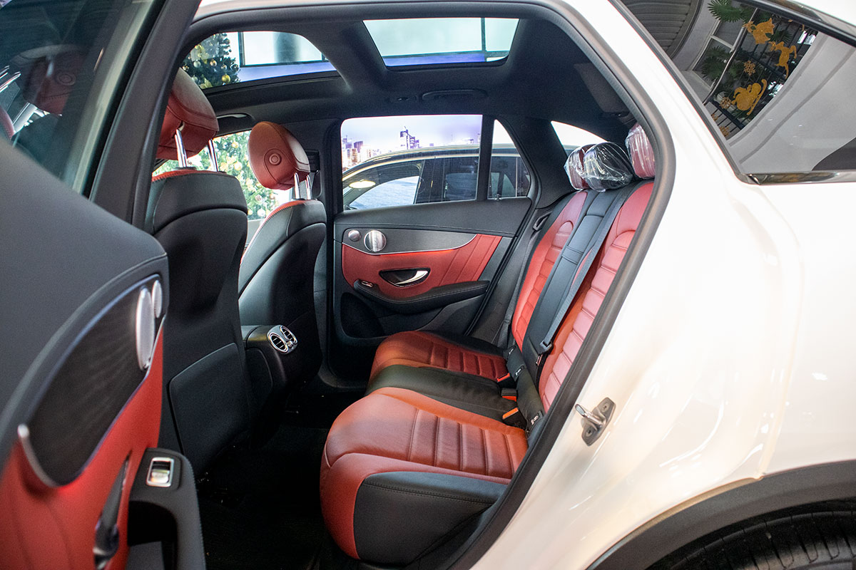 "Mục sở thị" Mercedes-Benz GLC 300 4Matic 2020 vừa cập bến đại lý 12 "Mục sở thị" Mercedes-Benz GLC 300 4Matic 2020 vừa cập bến đại lý a12