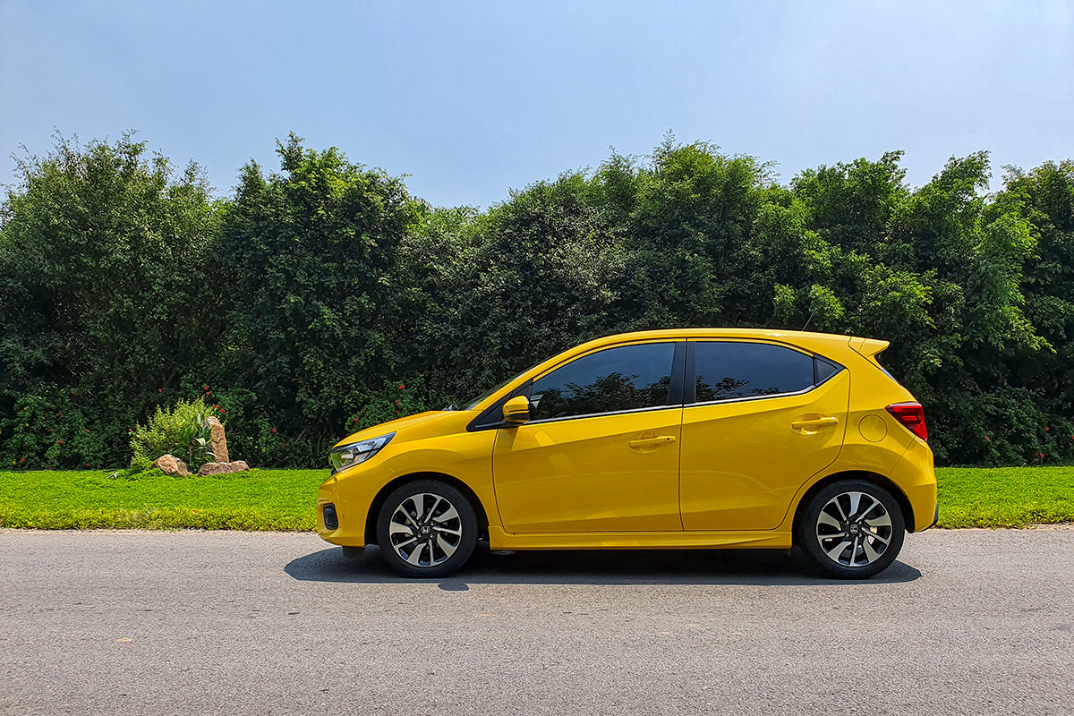 So sánh xe Honda Brio 2019 và Kia Soluto 2019 về thiết kế thân xe So sánh xe Honda Brio 2019 và Kia Soluto 2019 về thiết kế thân xe.
