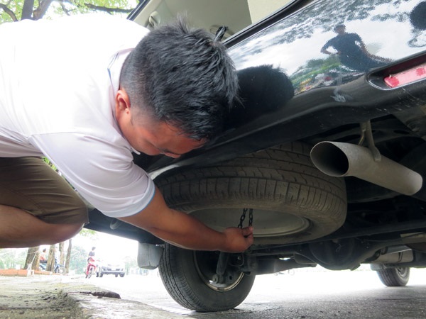Lốp dự phòng là vật dụng cần thiết cho mỗi chuyến đi xa Lốp dự phòng là vật dụng cần thiết cho mỗi chuyến đi xa 1