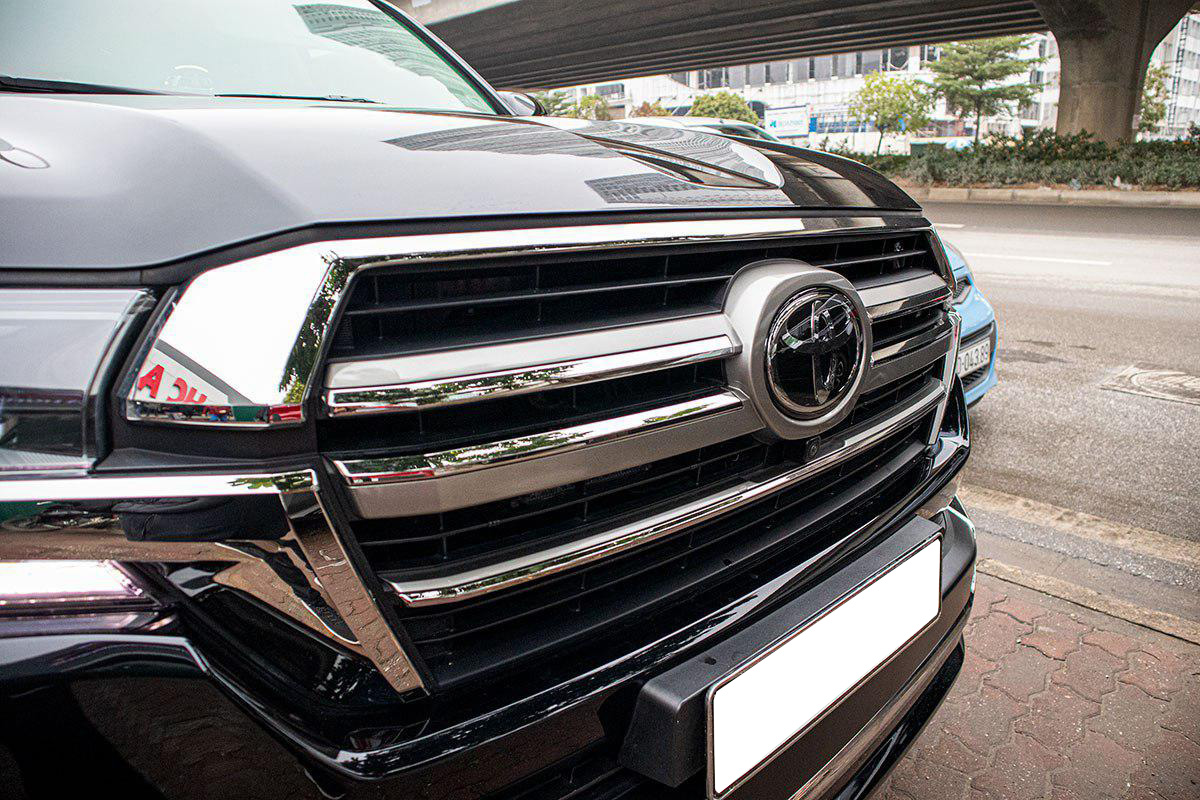Toyota Land Cruiser 2020 nhập khẩu Trung Đông về Việt Nam trước Tết, mức giá đáng chú ý a2