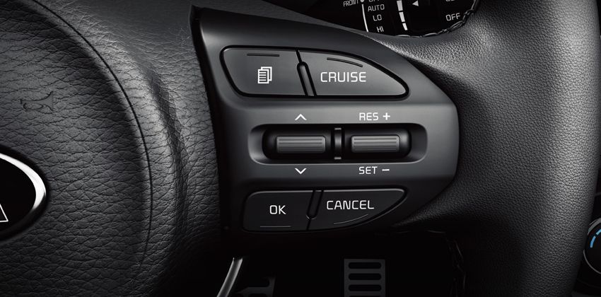Ưu điểm Kia Rio Hatchback - Vô lăng "tự do" tùy chỉnh Ưu điểm Kia Rio Hatchback - Vô lăng "tự do" tùy chỉnh