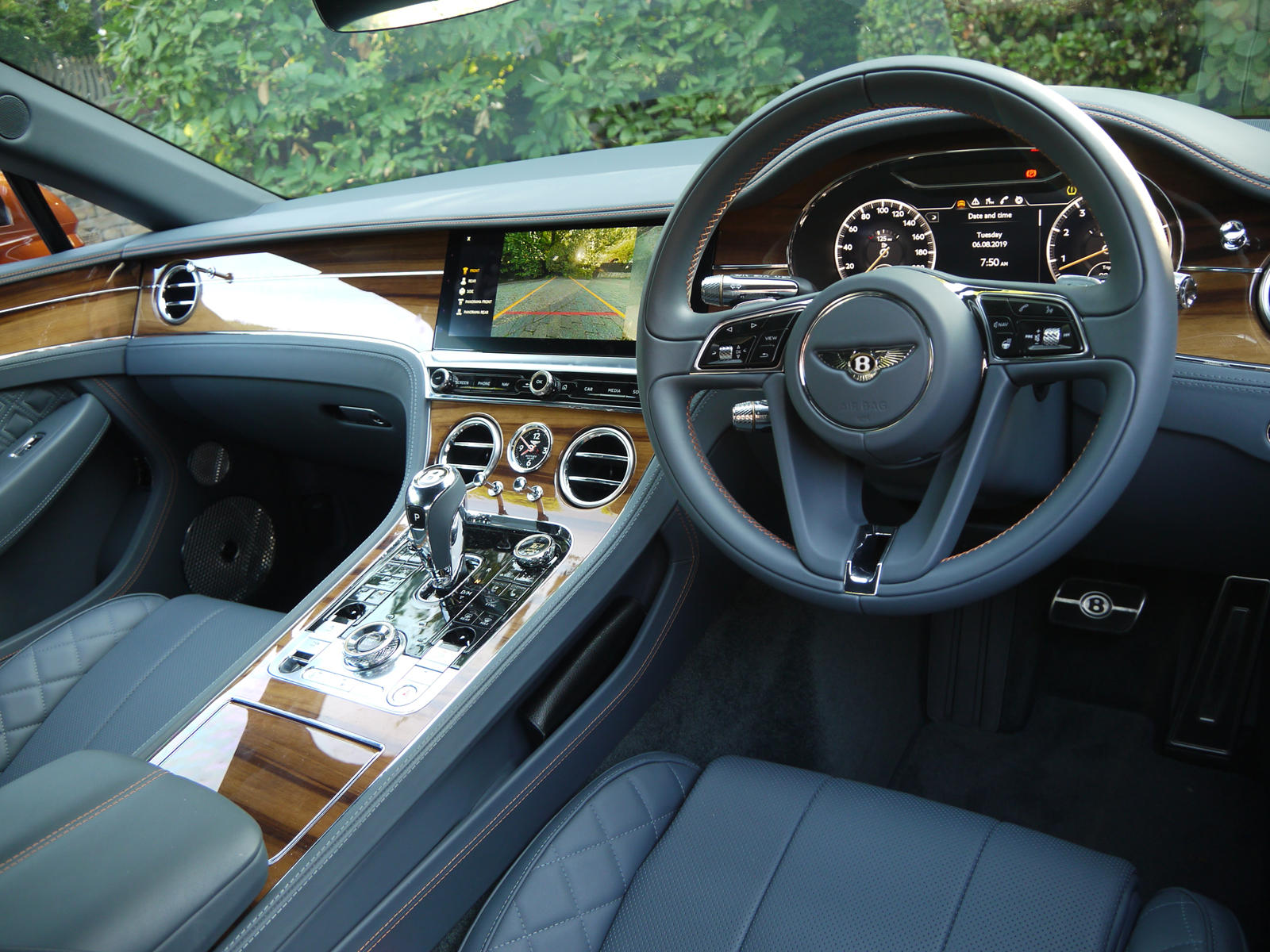 Nội thất Bentley Continental GT 2019 Nội thất Bentley Continental GT 2019.