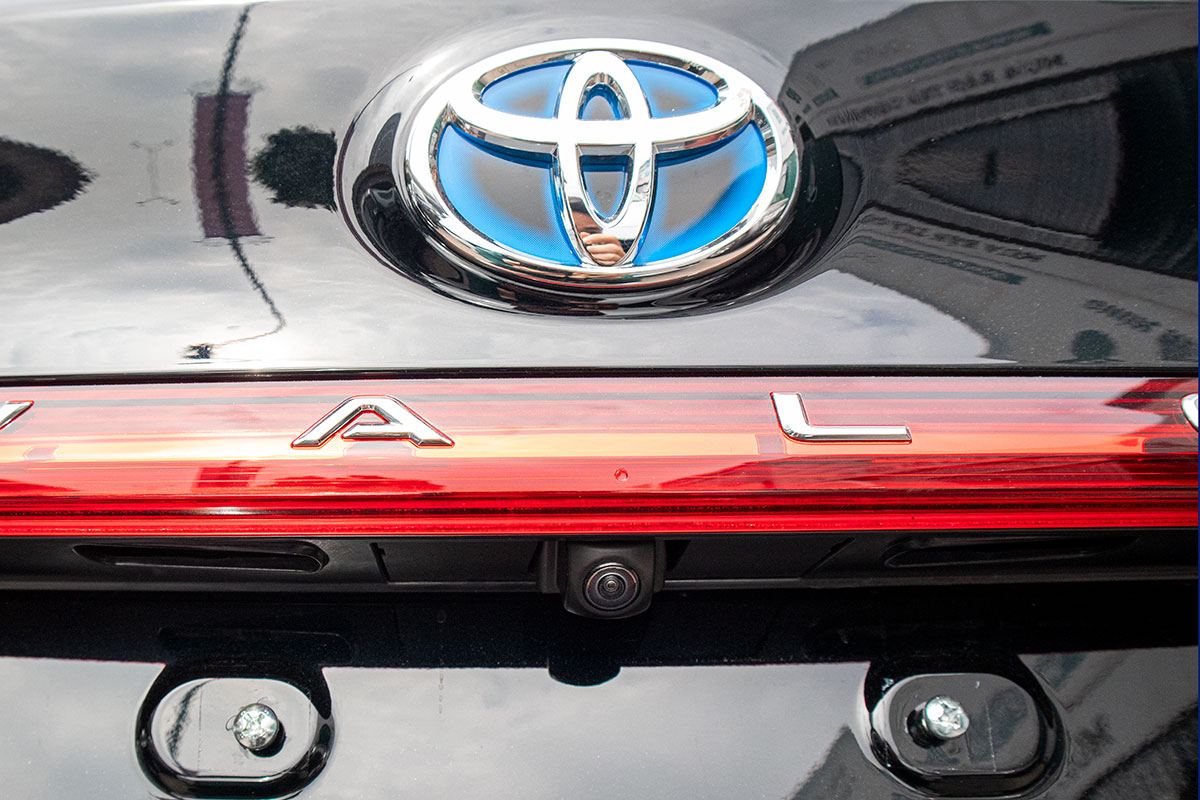 Ảnh chi tiết xe Toyota Avalon Hybrid 2020 đầu tiên tại Việt Nam a18