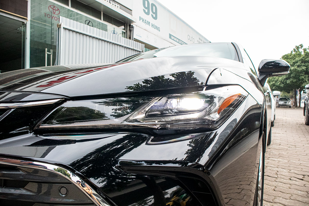 Ảnh chi tiết xe Toyota Avalon Hybrid 2020 đầu tiên tại Việt Nam a4