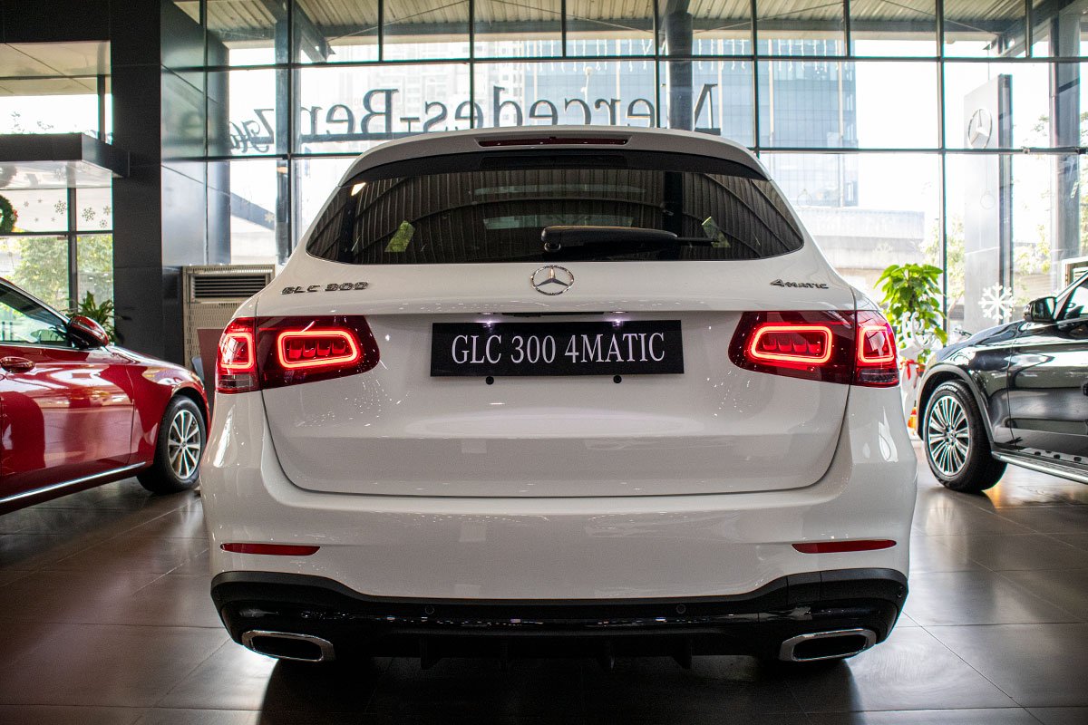 Giá xe Mercedes-Benz GLC 300 mới nhất kèm tin khuyến mãi (2/2023)