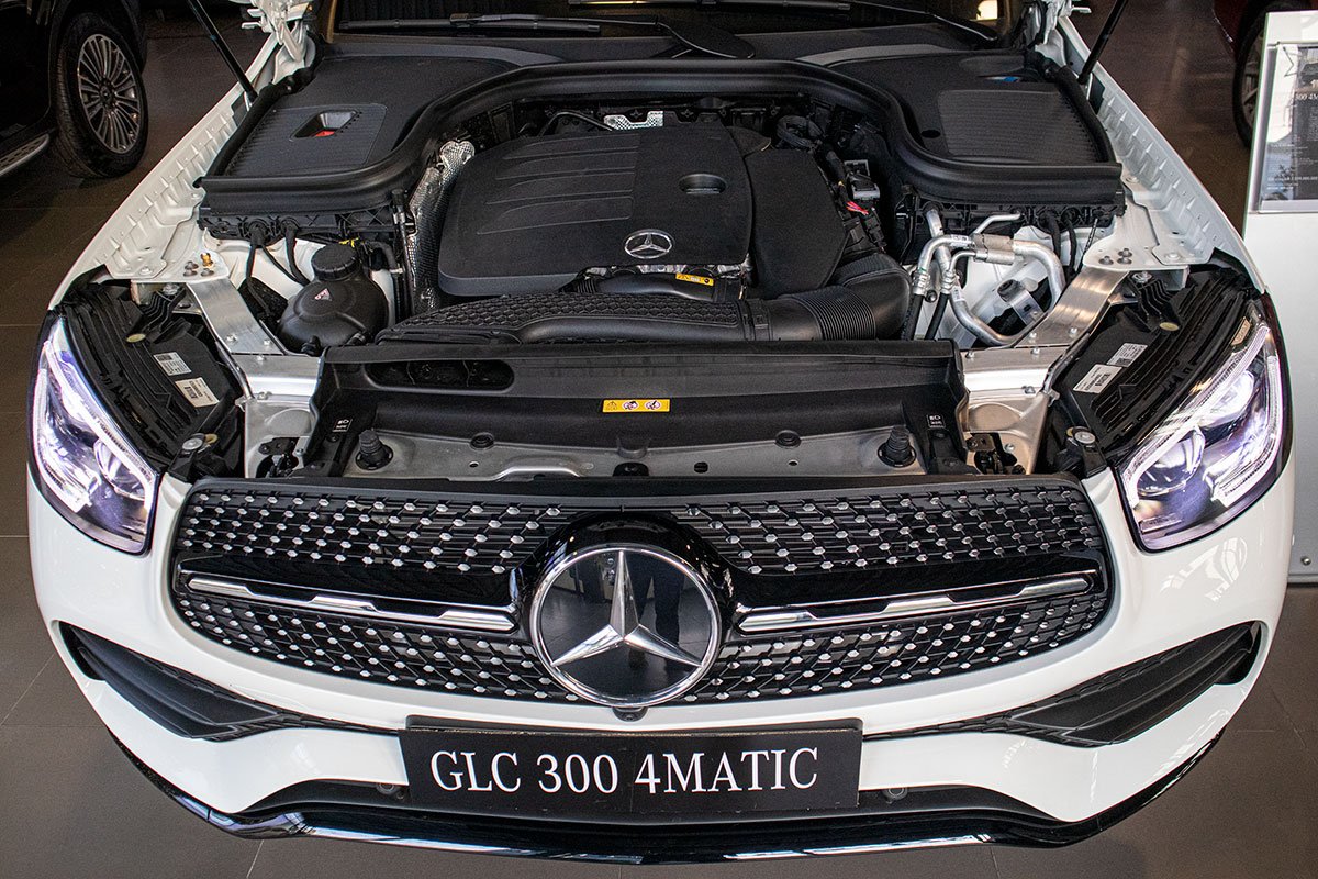 Động cơ Mercedes-Benz GLC 300 2021