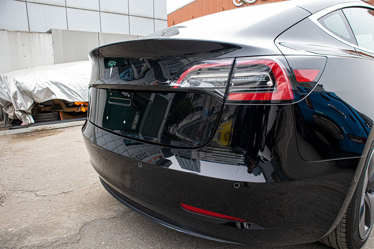 Ngắm xe hơi thuần điện Tesla Model 3 tại Việt Nam, nhiều chi tiết thú vị a10