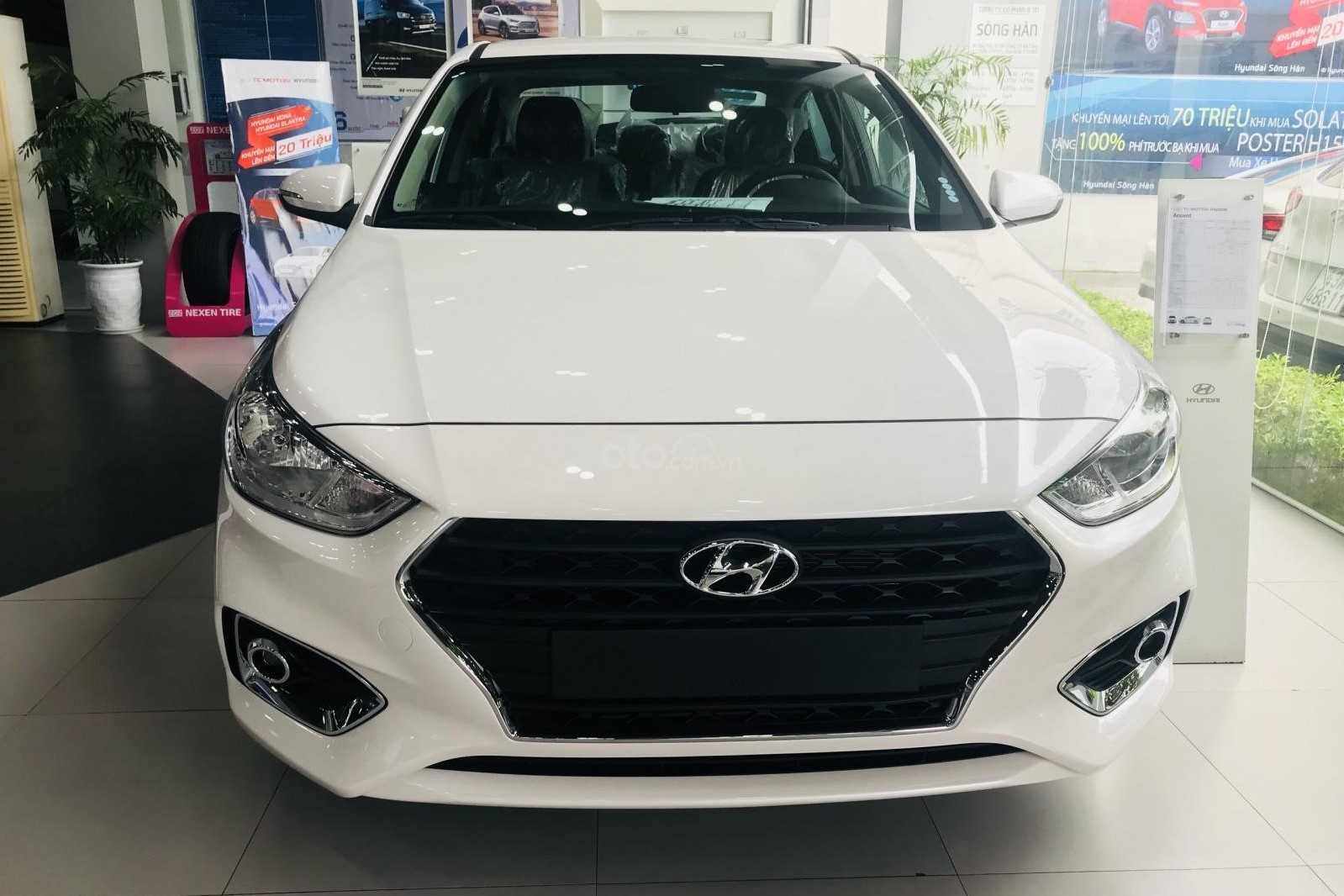 Thiết kế đầu xe Hyundai Accent A2