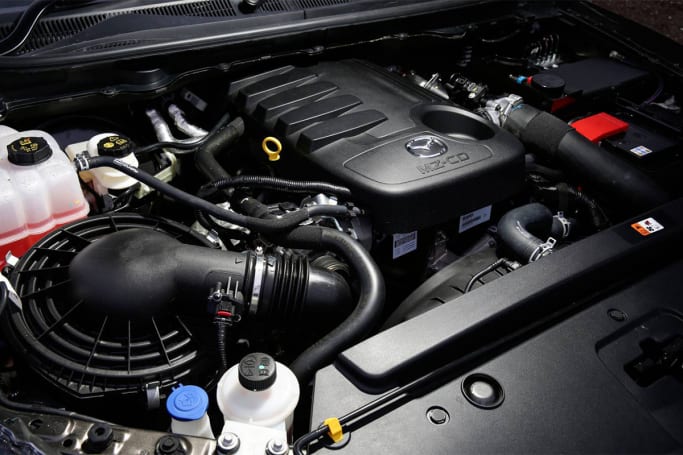 Đánh giá xe Mazda BT-50 về trang bị vận hành Đánh giá xe Mazda BT-50 về trang bị vận hành