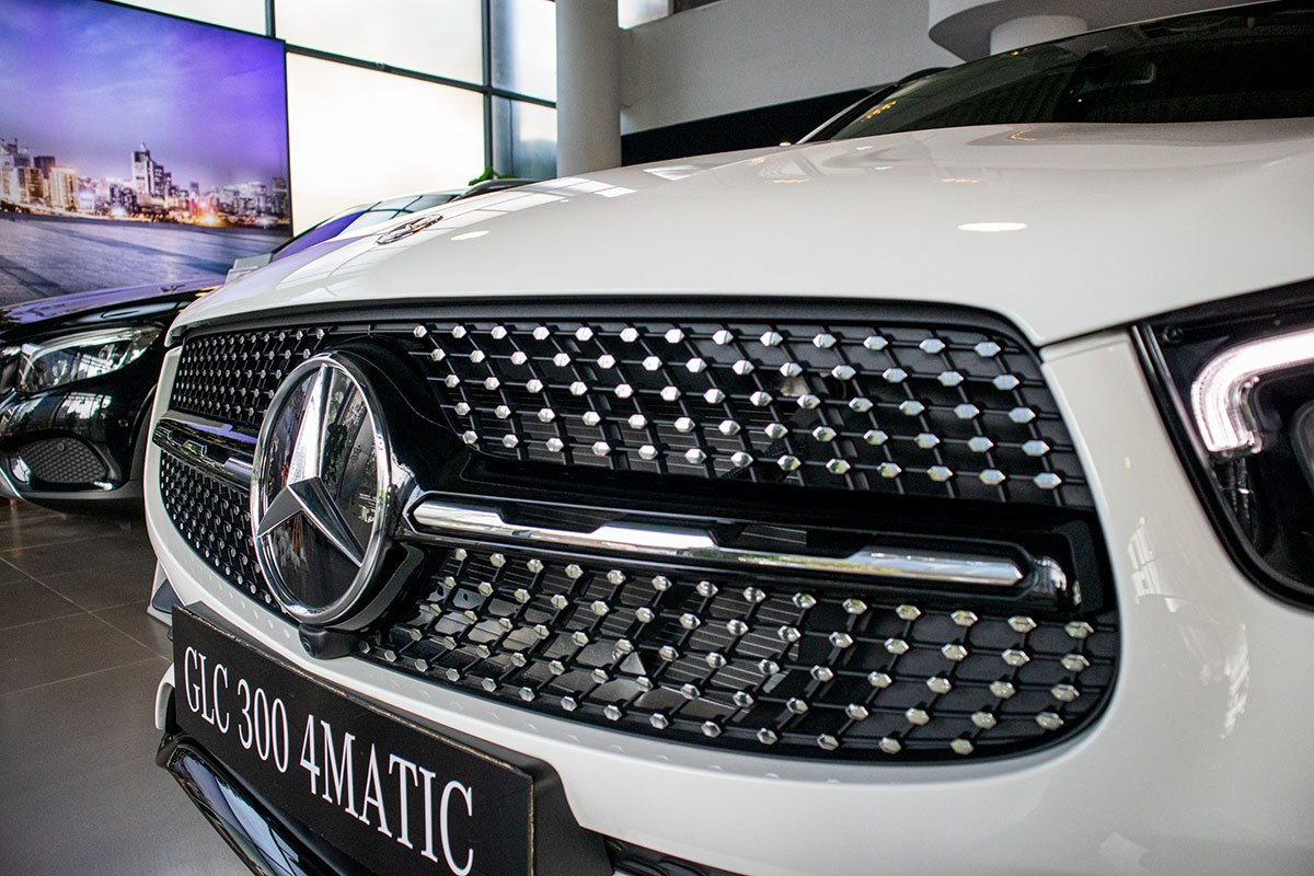 Lô xe Mercedes-Benz GLC 300 4Matic 2020 đầu tiên vừa về Việt Nam đã..."cháy hàng" a2