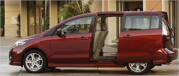 Mua xe MPV nên để ý gì - Cửa trượt.