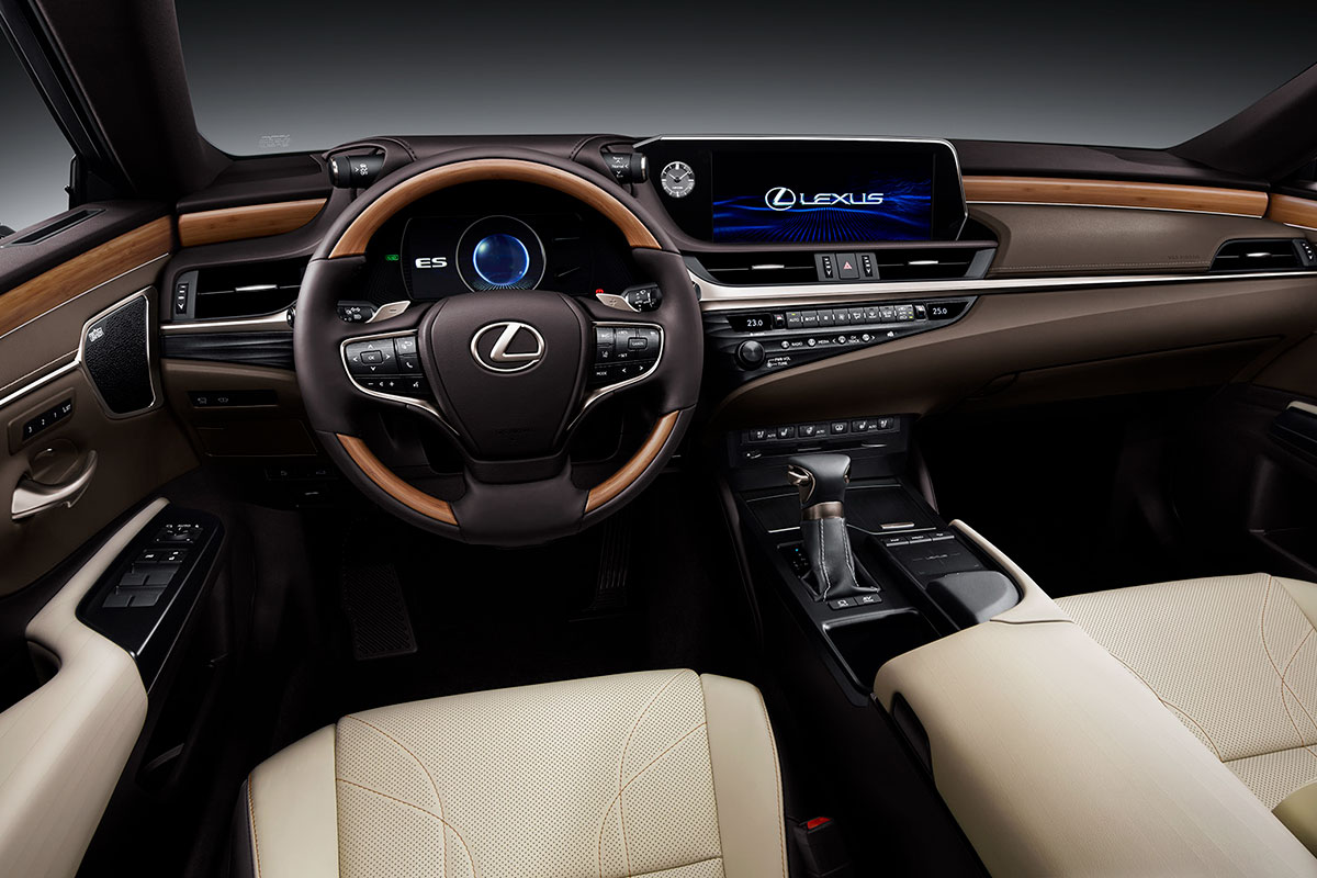 Nội thất của Lexus ES 250 2020.