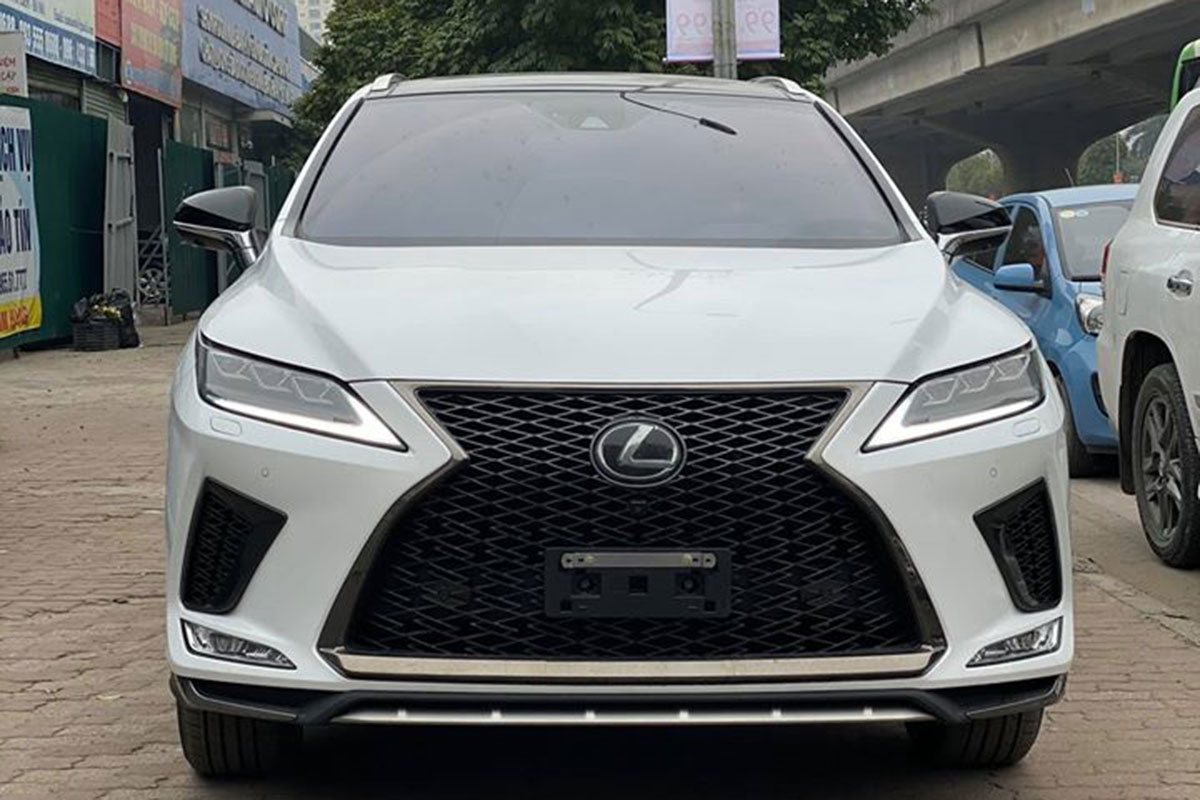 Lexus RX350 F-Sport 2020 đắt hơn hàng chính hãng gần 1 tỷ đồng có gì? a1