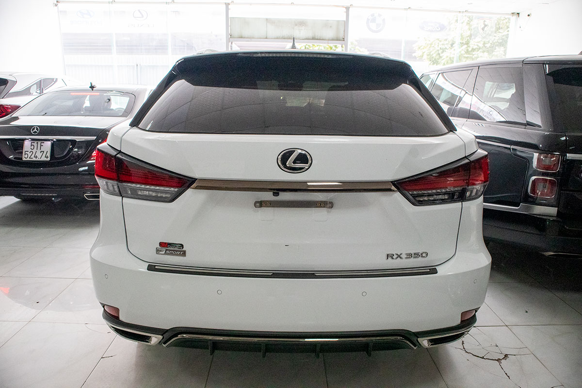 Lexus RX350 F-Sport 2020 đắt hơn hàng chính hãng gần 1 tỷ đồng có gì? a6