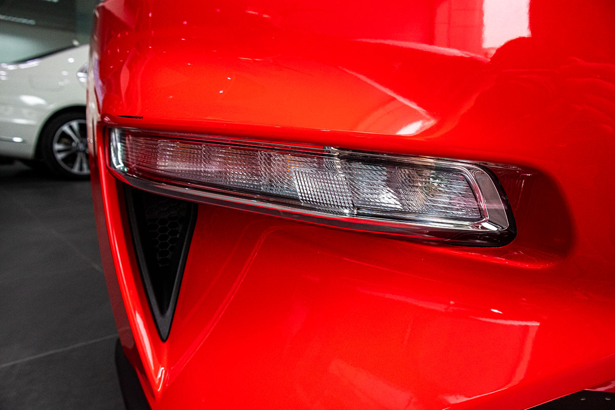 Ford Mustang Convertible 2020: "Ngựa hoang" rẻ hơn Chevrolet Camaro tại Việt Nam a5